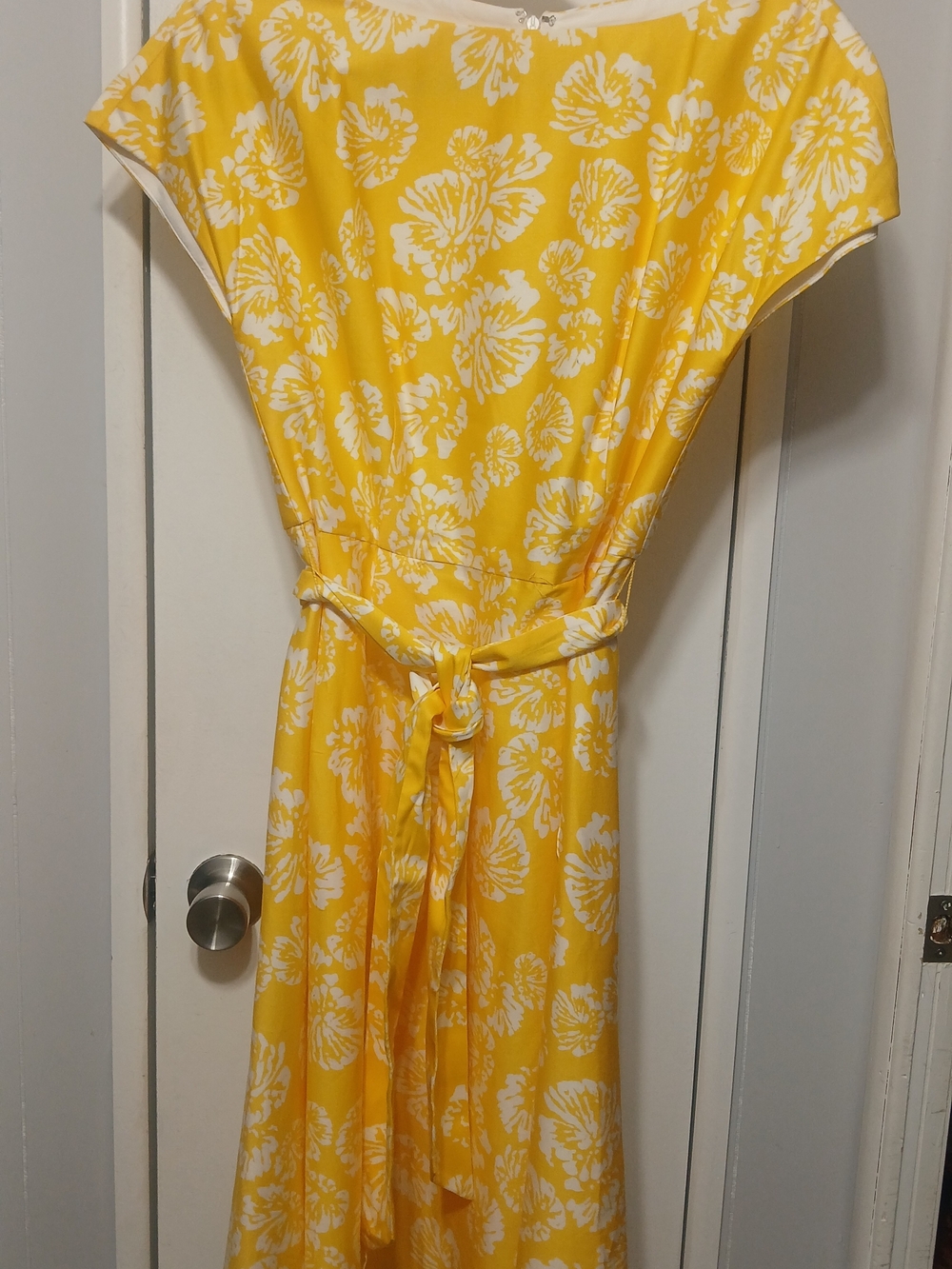 Anne Klein Yellow and White Floral Tie-Waist Maxi Dress